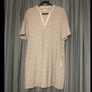 Lou & Grey shift dress